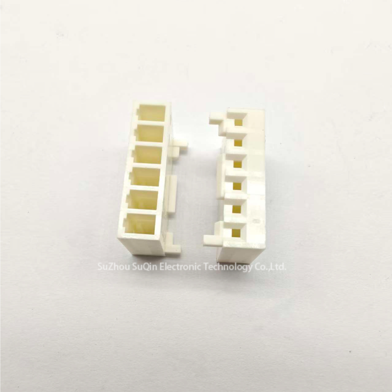 Mating interface of Molex 09-50-8063 showing 3.96mm pitch spacing and polarized locking ramp detail.